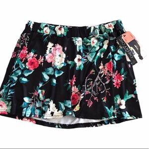 Coco + Carmen Cheeky Chic L/XL Grab & Go Skirt NWT